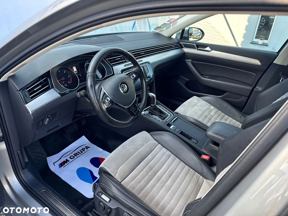 Volkswagen Passat 2.0 TDI (BlueMotion Technology) DSG Highline - 16