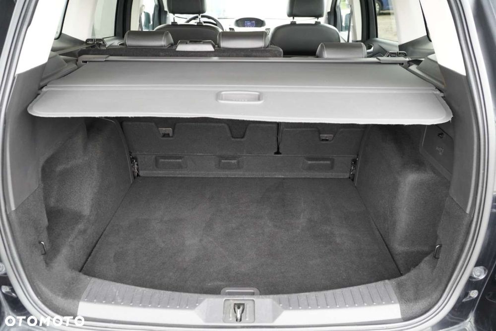 Ford Kuga 1.5 EcoBoost 2x4 Titanium - 23