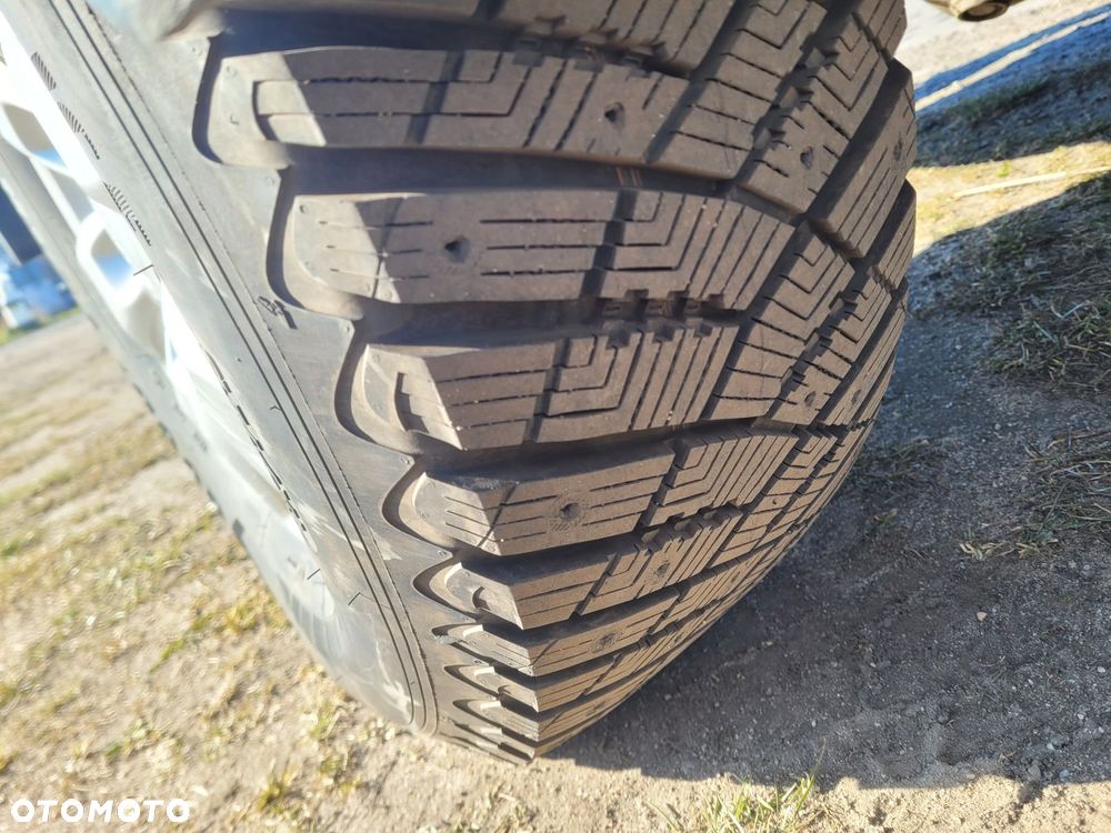 Ford Ranger XLT - 10