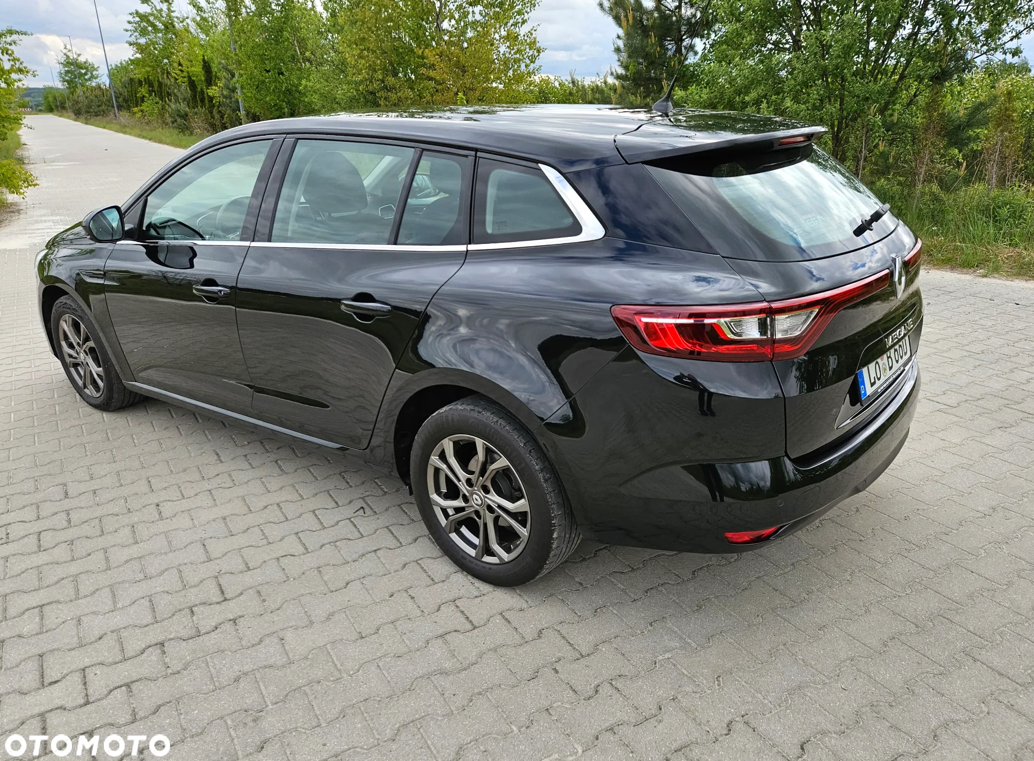 Renault Megane Grandtour ENERGY TCe 130 INTENS - 17