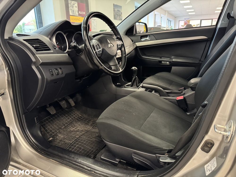 Mitsubishi Lancer 1.8 Intense - 6