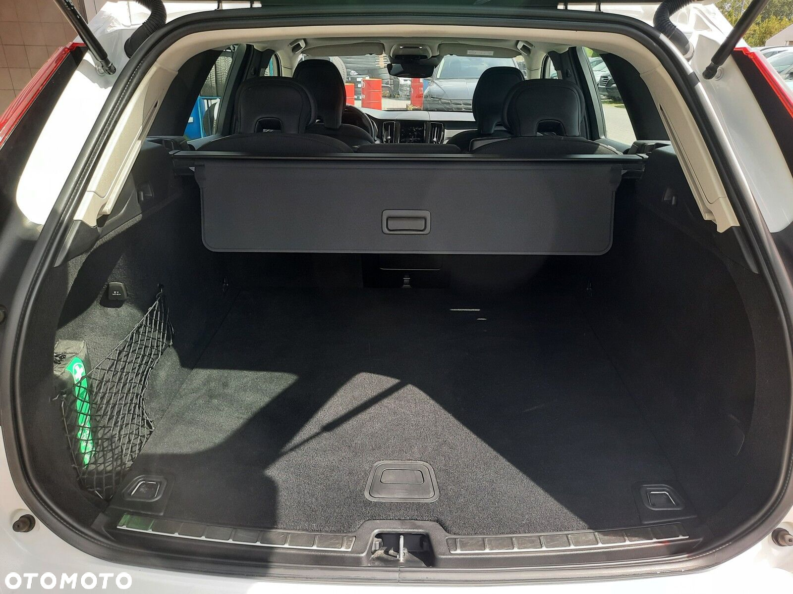Volvo XC 60 B4 B Momentum - 28