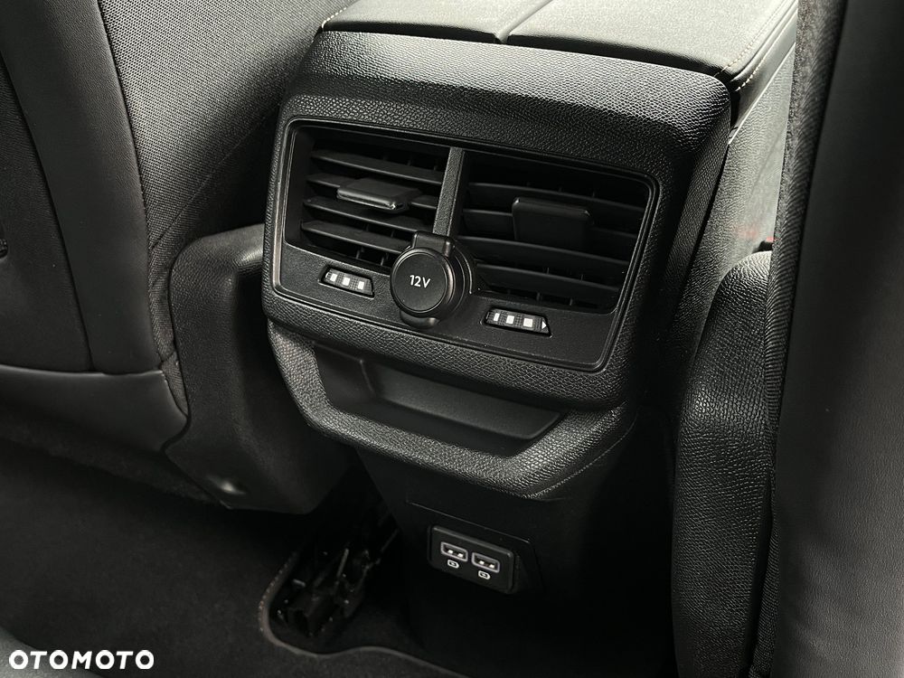 Peugeot 3008 1.5 BlueHDi GT S&S EAT8 - 26