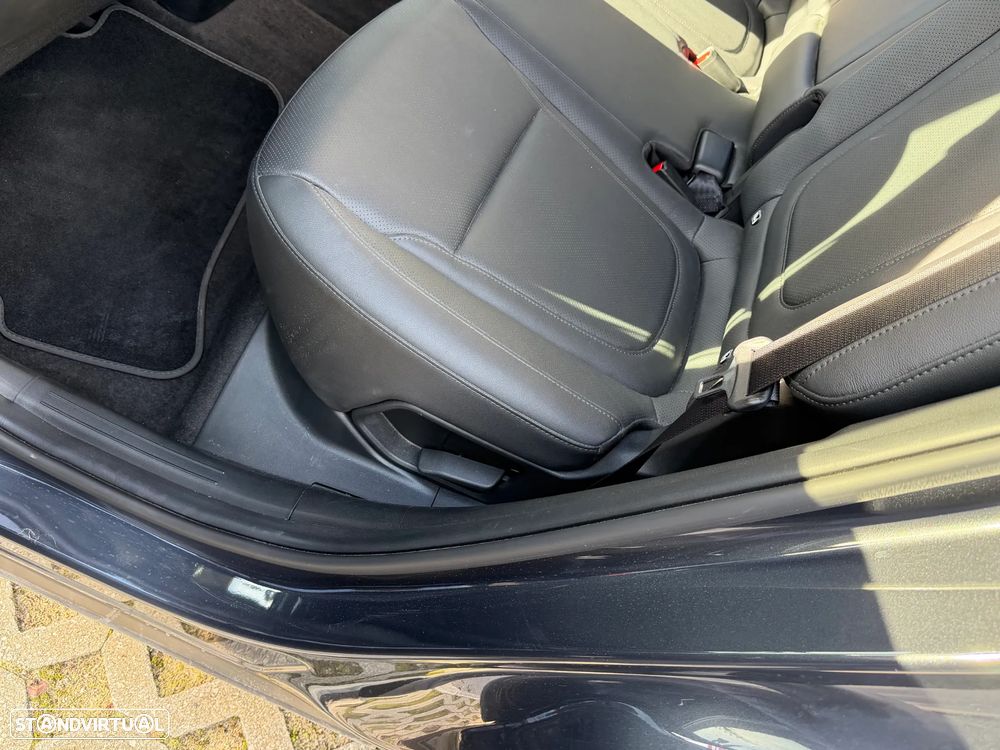 Hyundai Tucson 1.6 T-GDI HEV Vanguard+TA - 13