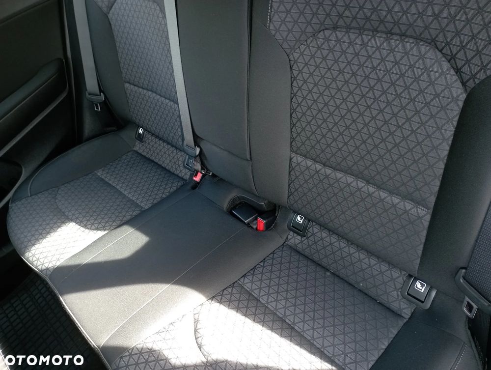 Kia Ceed 1.5 T-GDI M - 4