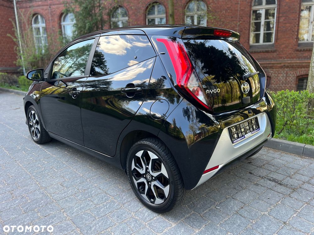Toyota Aygo x-business - 22