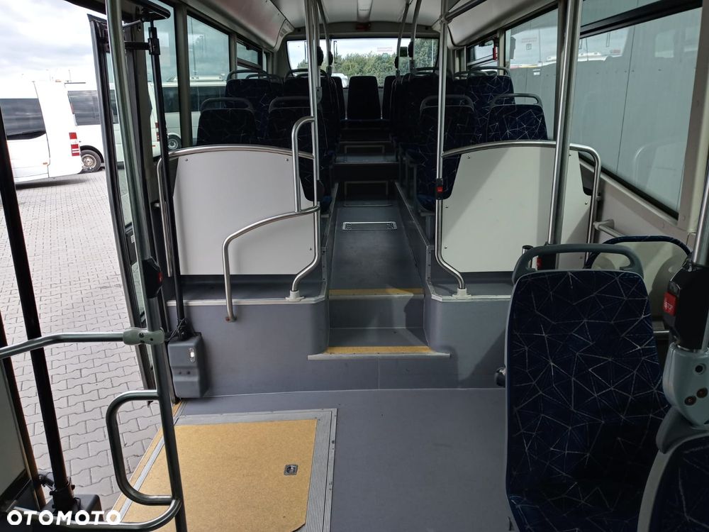 Iveco Crossway Low entry - 13