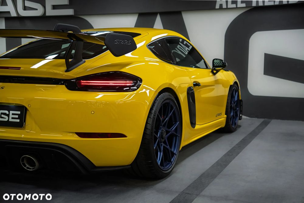 Porsche 718 Cayman - 17