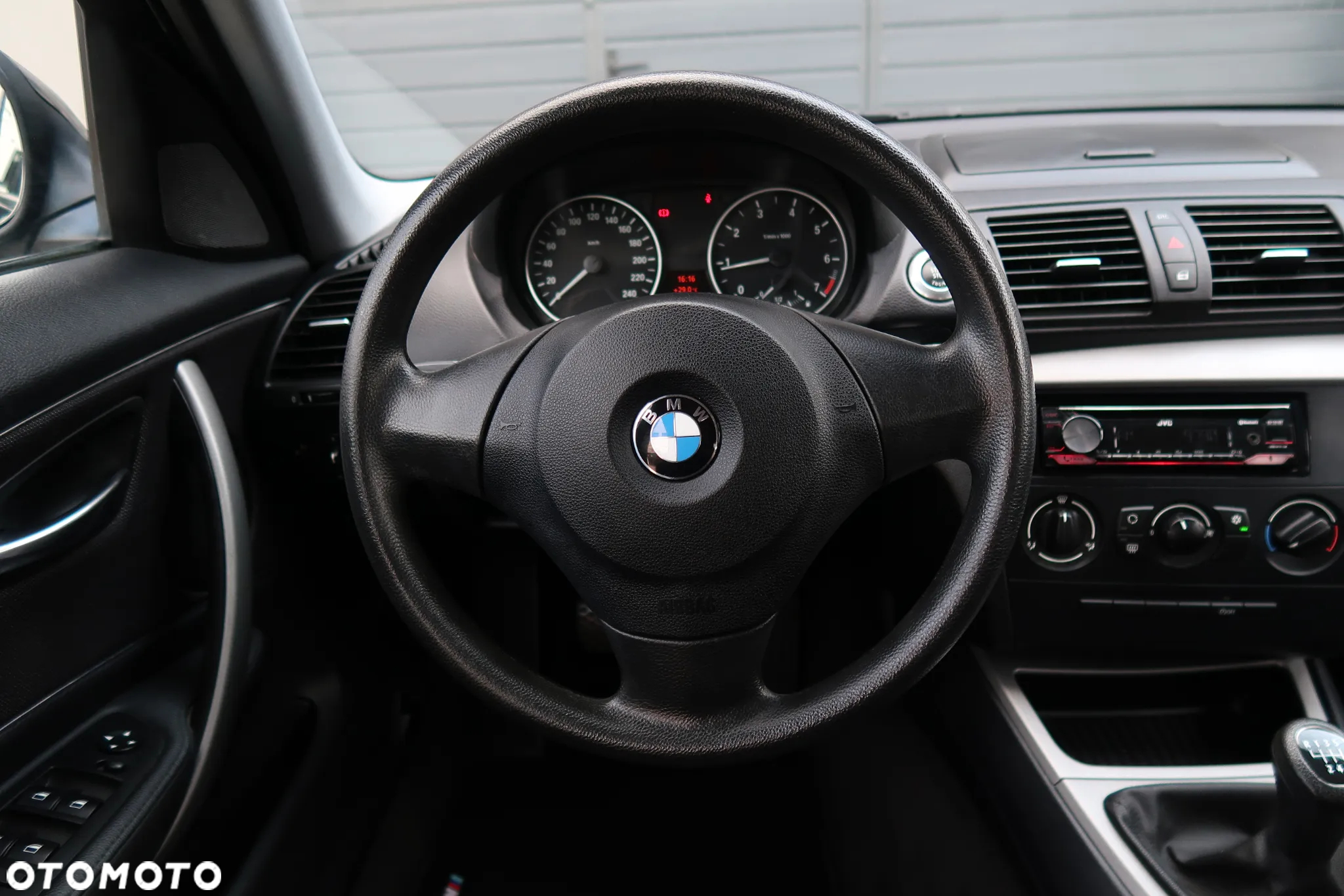BMW Seria 1 116i - 18
