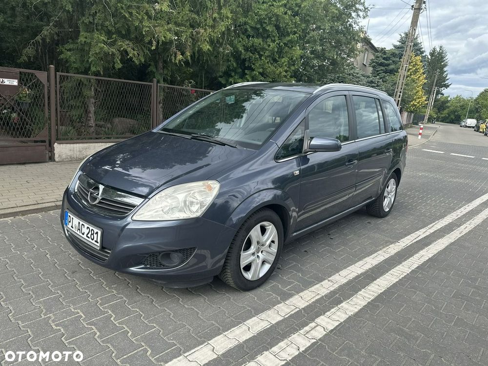 Opel Zafira - 1