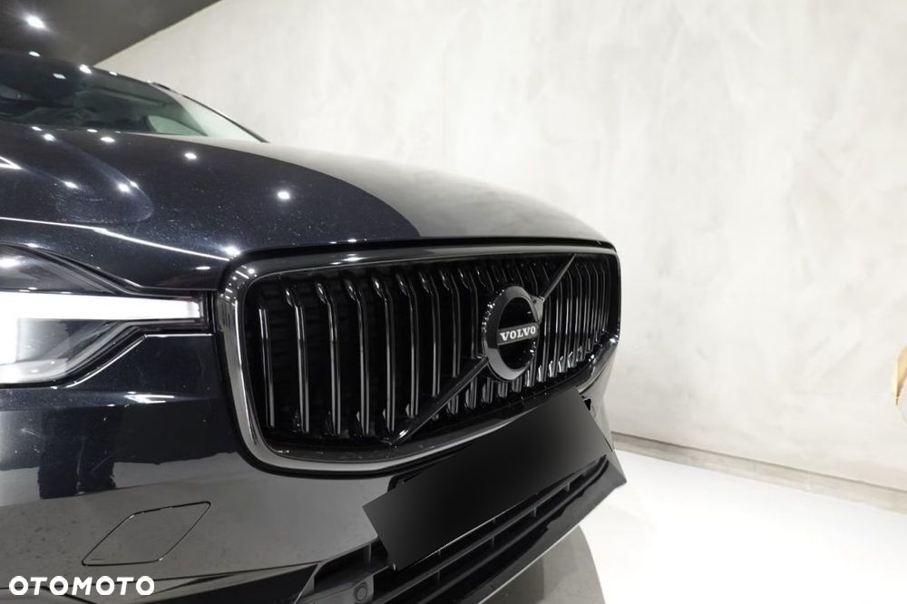 Volvo XC 60 T6 Plug-In Hybrid AWD R-Design - 8