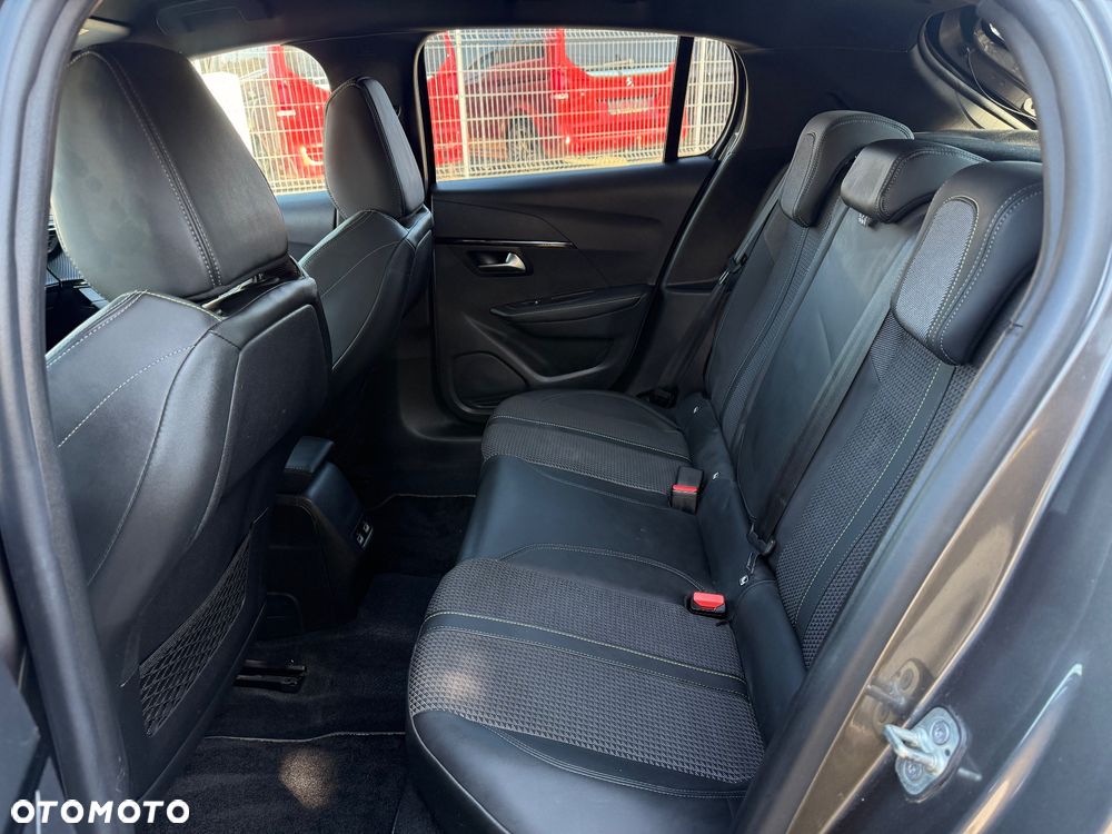 Peugeot 208 PureTech 100 GT Pack - 11