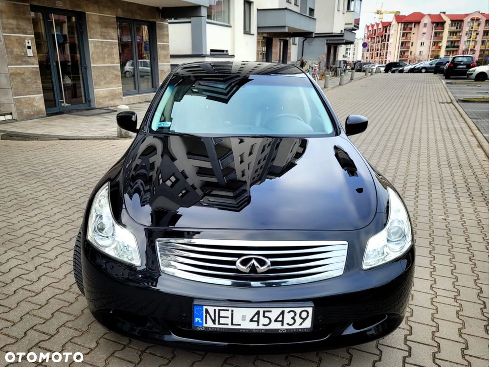 Infiniti G G37 - 8