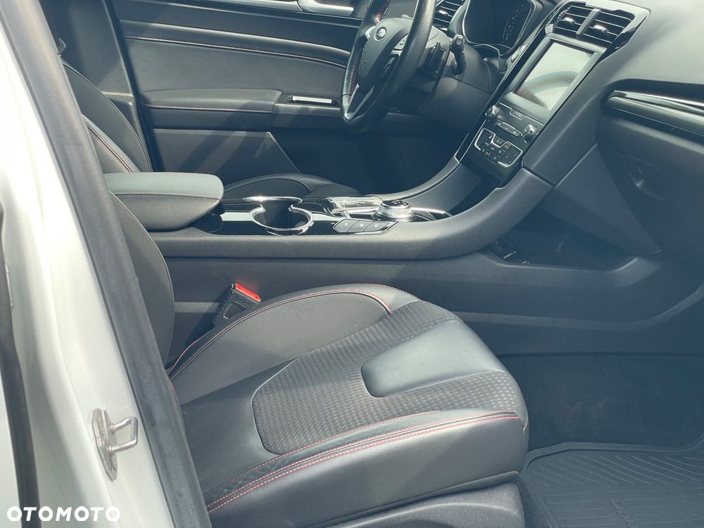 Ford Mondeo 2.0 EcoBlue Allrad ST-Line - 26