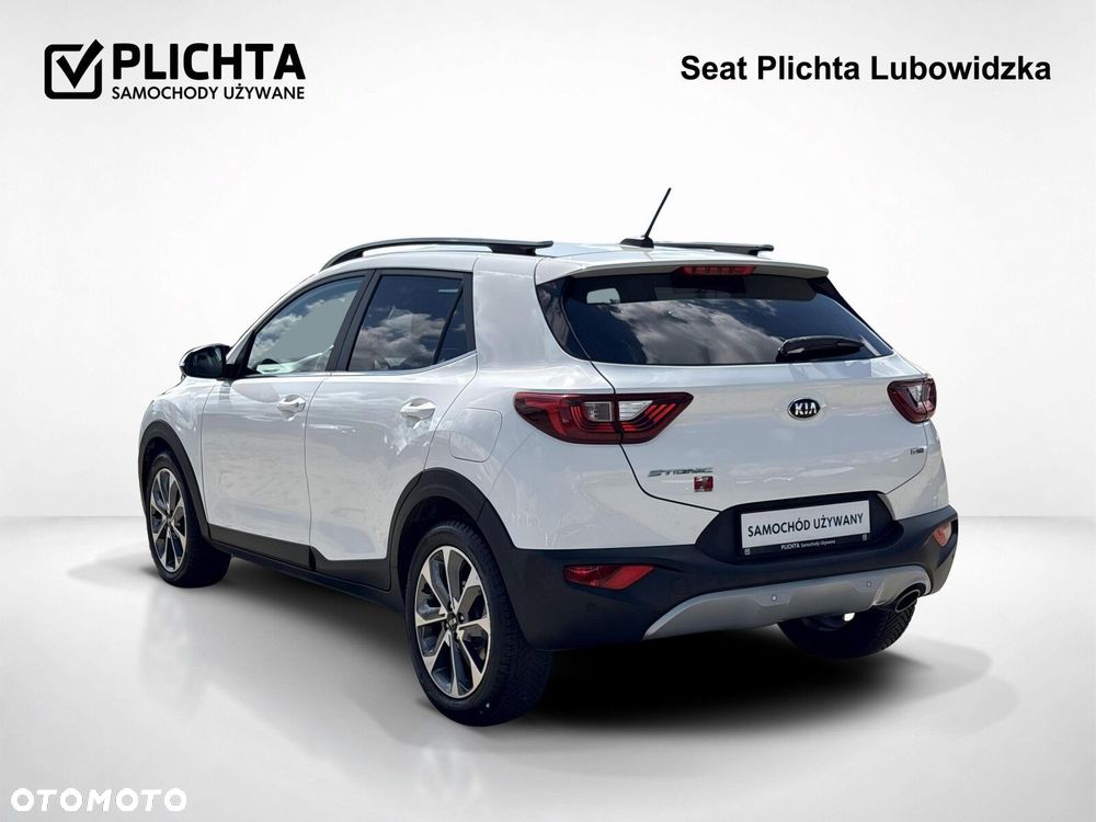 Kia Stonic - 4