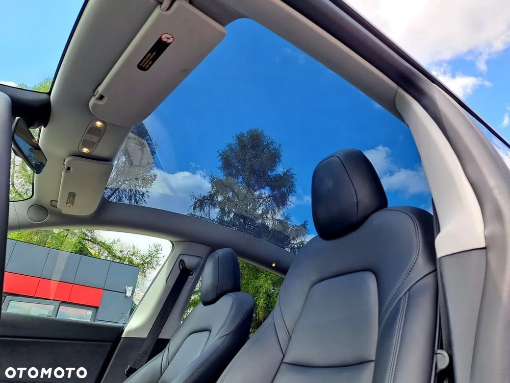Tesla Y Model Long Range Dual Motor AWD - 15