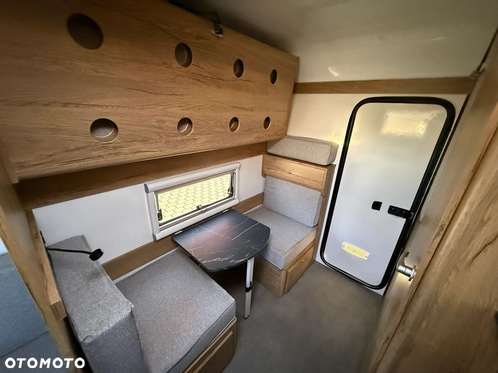 Niewiadów 4 osobowa przyczepa kempingowa NEWSPORT4 750kg - 25