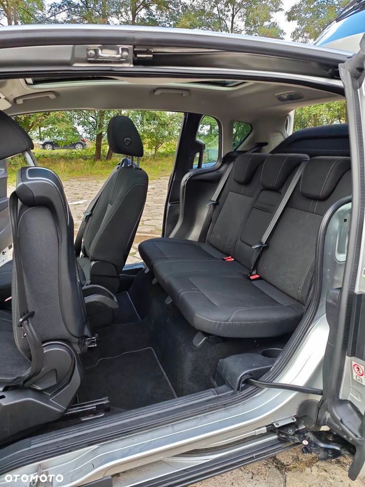 Ford B-MAX 1.6 TDCi Titanium - 23