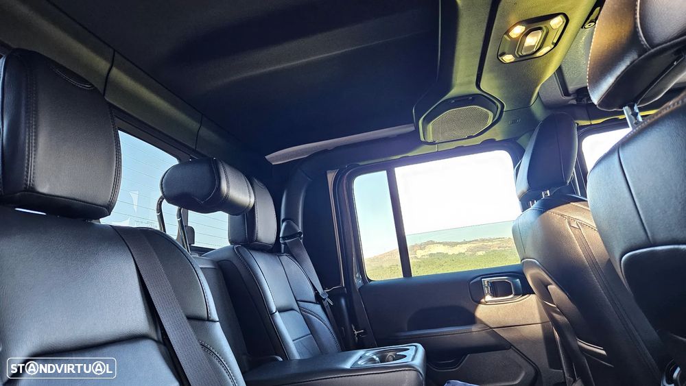Jeep Gladiator 3.0V6 MultiJet AWD Auto Overland - 49