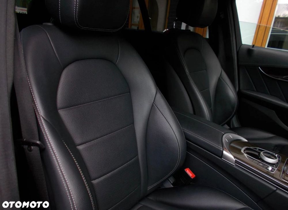 Mercedes-Benz Klasa C 250 7G-TRONIC - 4