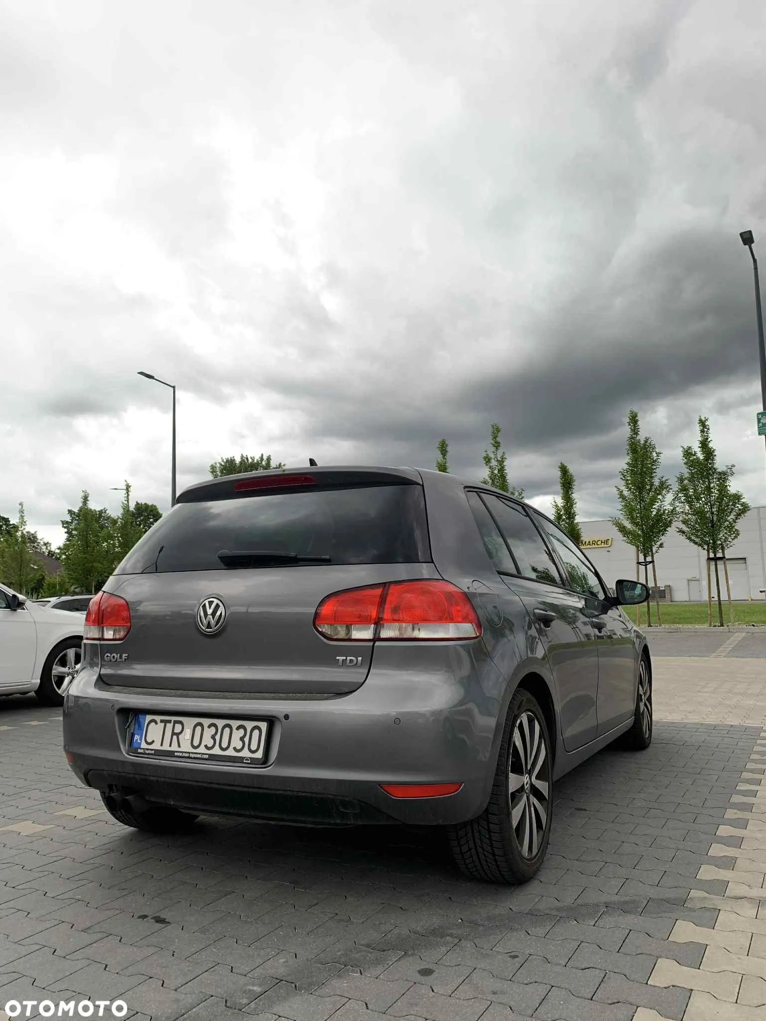 Volkswagen Golf VI 2.0 TDI Highline - 4