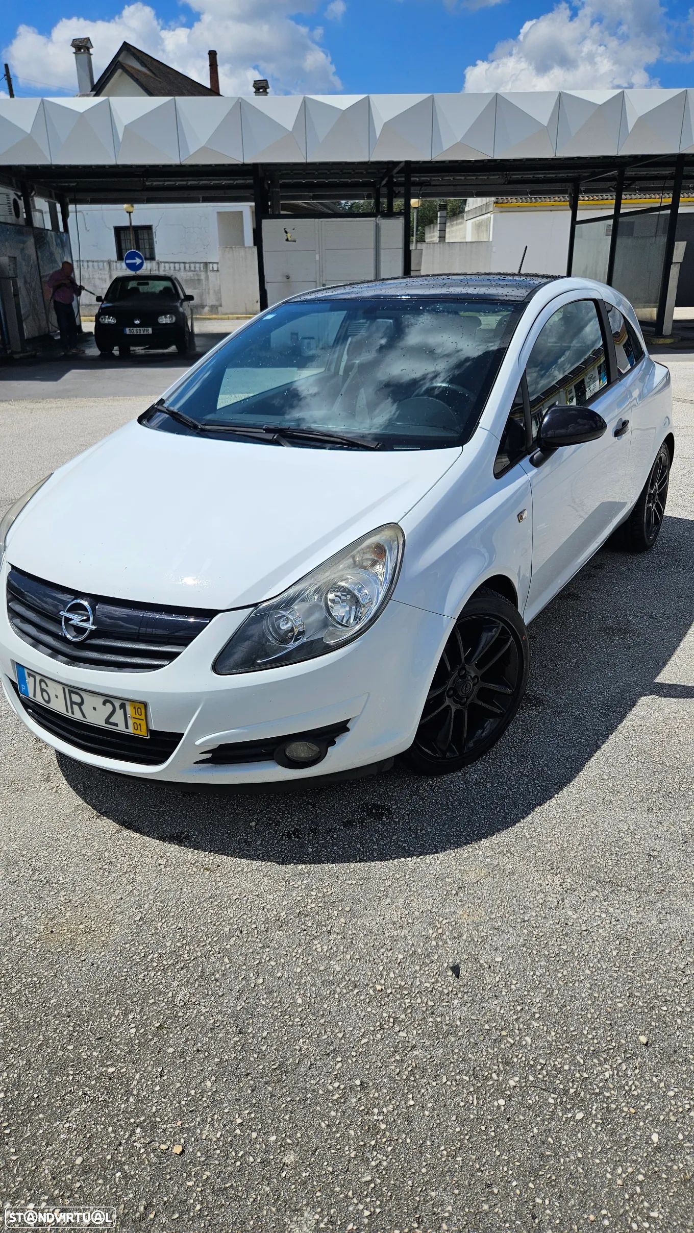 Opel Corsa 1.3 CDTi Black Edition ecoFLEX - 1