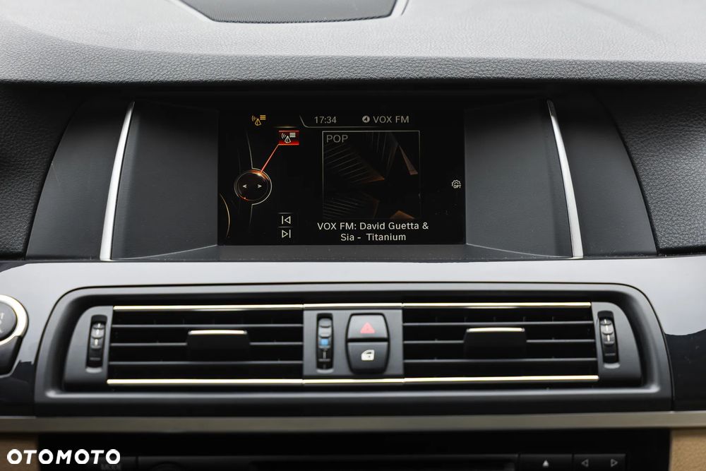 BMW Seria 5 520d xDrive Luxury Line - 30