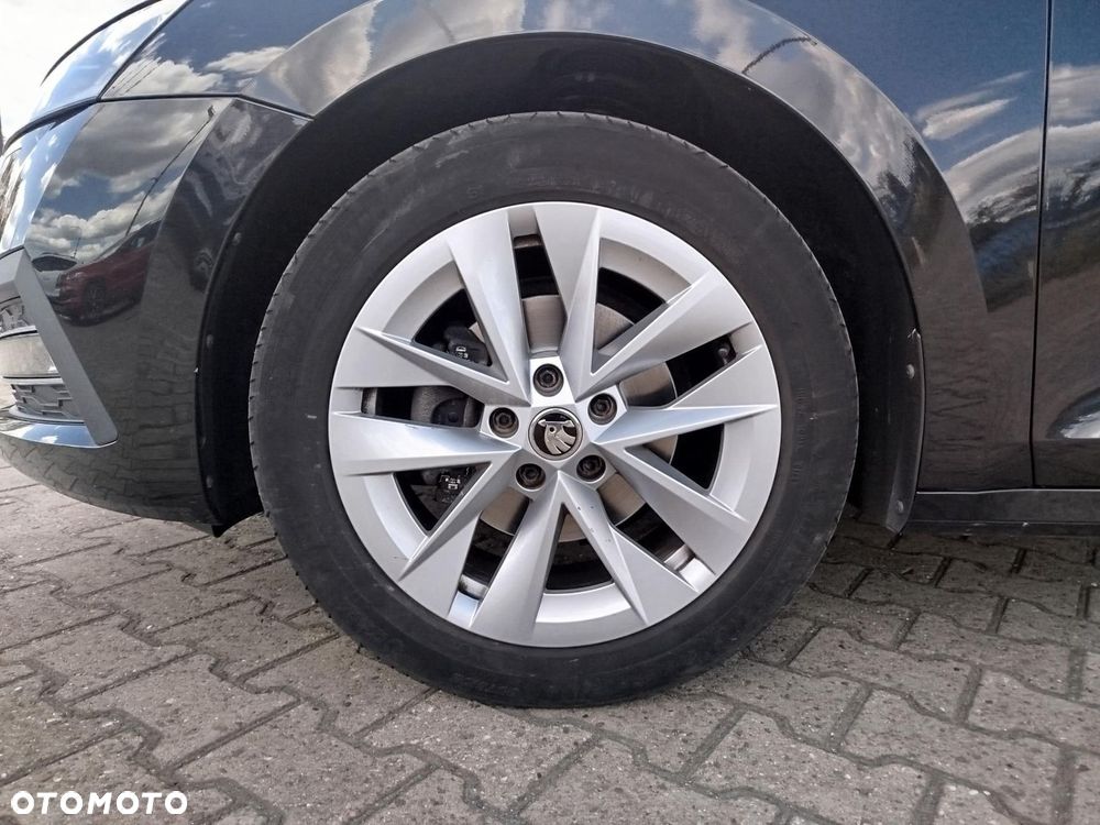 Skoda Octavia 2.0 TDI Style DSG - 8