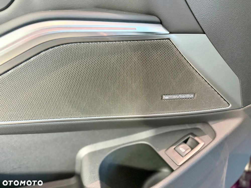 BMW M3 Competition M xDrive - 10