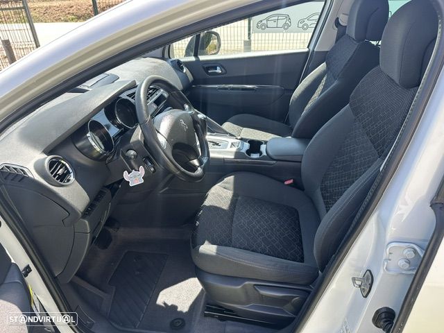 Peugeot 3008 1.6 BlueHDi Style EAT6 - 12