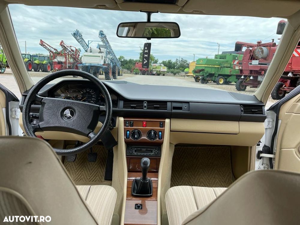 Mercedes-Benz W124 - 15