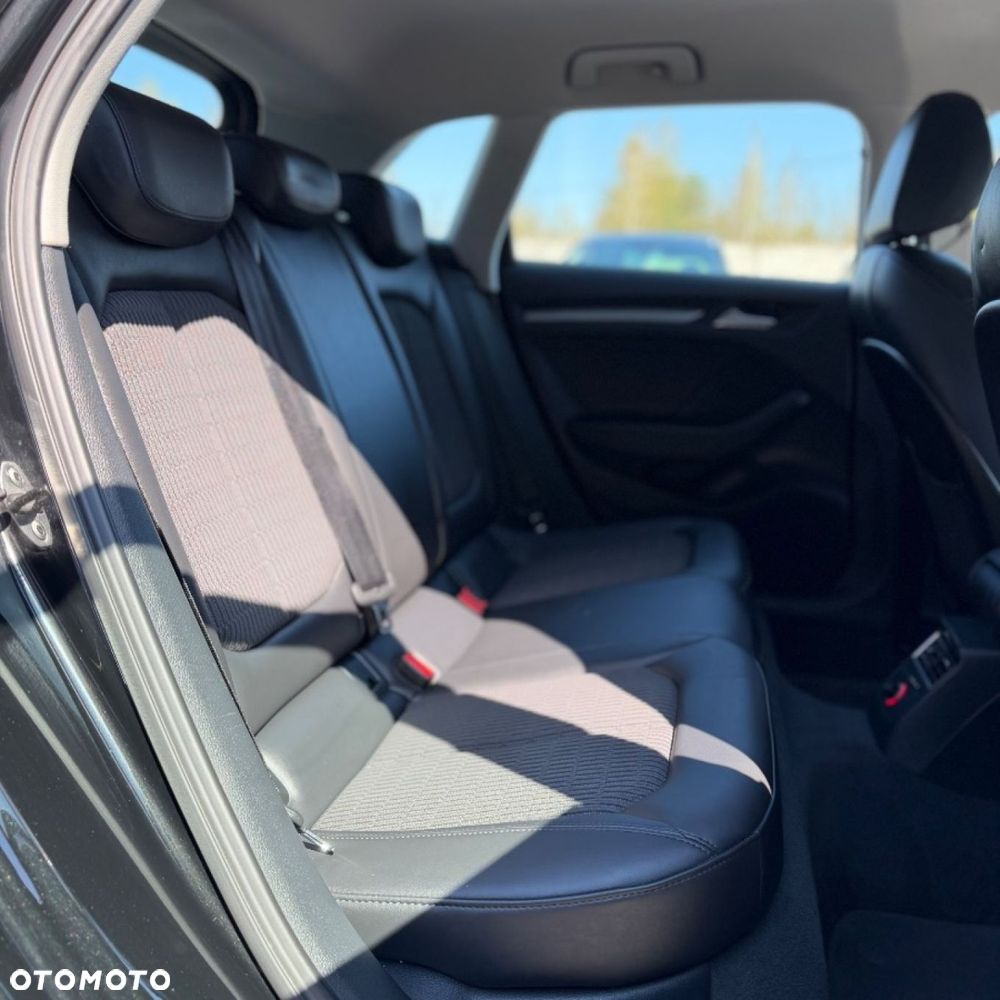 Audi A3 Sportback - 36