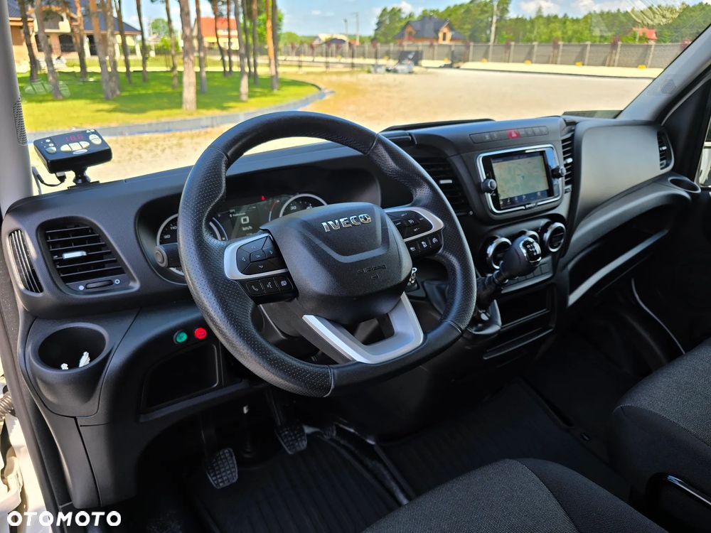 Iveco DAILY 50C18 MROŻNIA 8-PALETOWY + WINDA.1Tona AGREGAT Carrier -20*C +20*C 183Tyś km SERWIS DO OSTATNIEGO Km ASO IVECO SALON PL BOGATA OPCJA WYPOSAZENIA LED NAVI AKTYWNY TEMPOMAT FOTEL KIEROWCY PNEŁMATYCZNY - 34