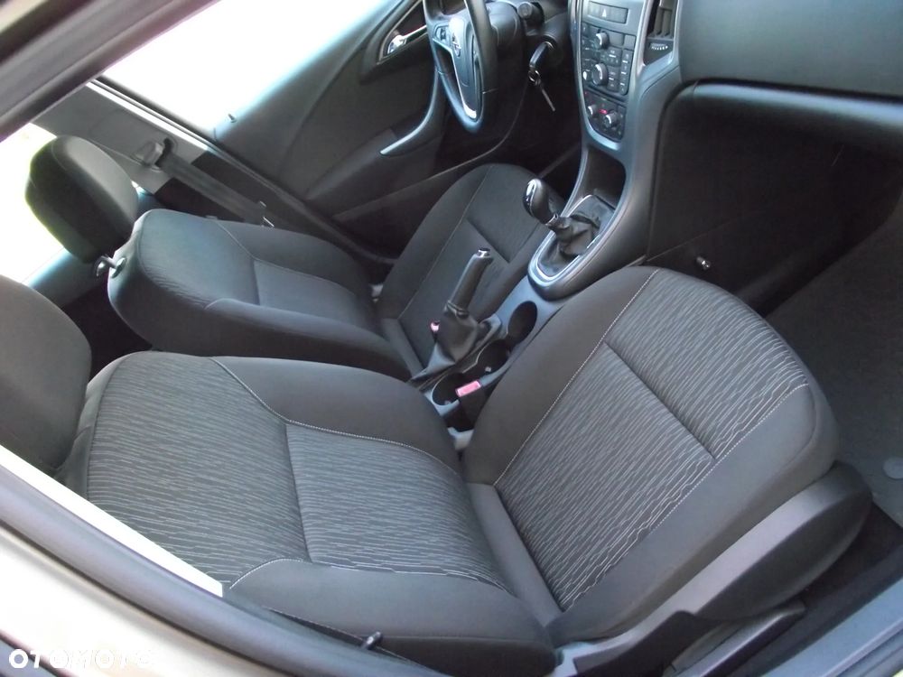 Opel Astra 1.6 Cosmo EU6 - 18