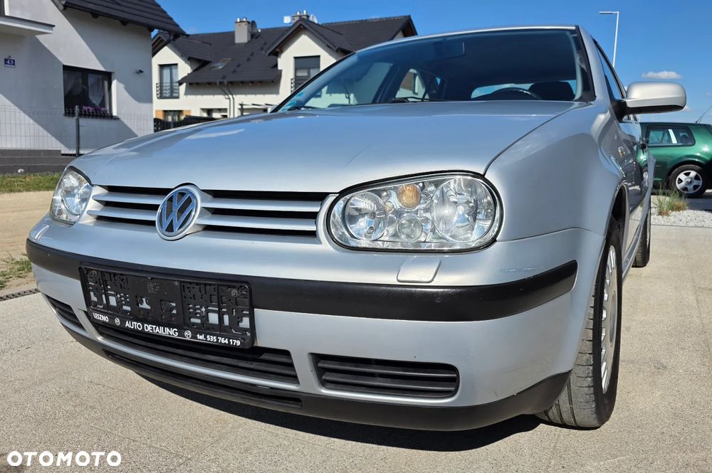 Volkswagen Golf 1.4 Comfortline - 2