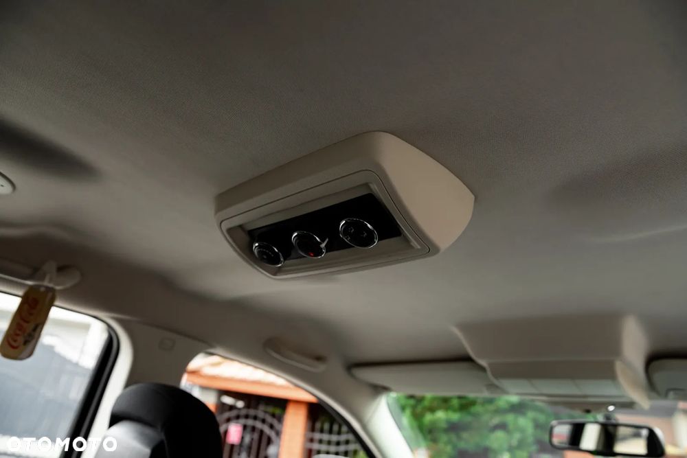 Dodge Journey 2.4 SXT - 28