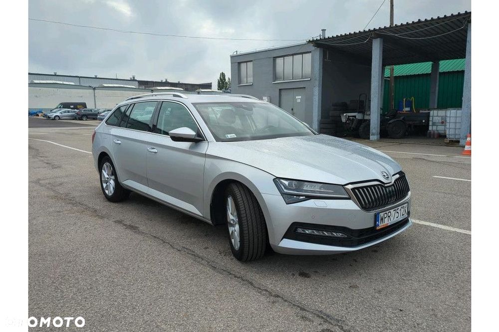 Skoda Superb 2.0 TDI SCR Ambition DSG - 4