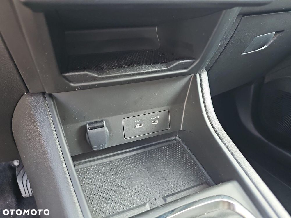 Renault Captur - 31