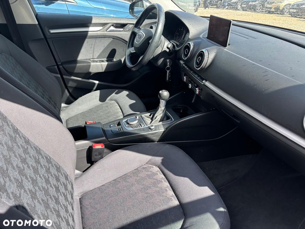 Audi A3 Sportback 1.6 TDI clean diesel Attraction - 19