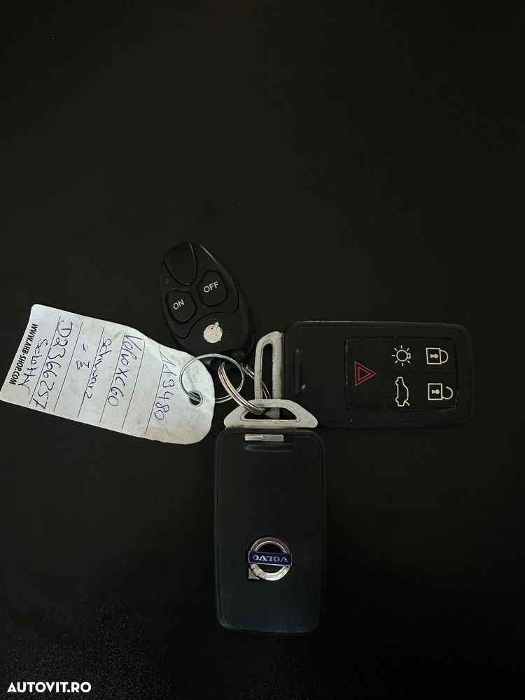 Volvo XC 60 D4 AWD Geartronic Edition Pro - 19