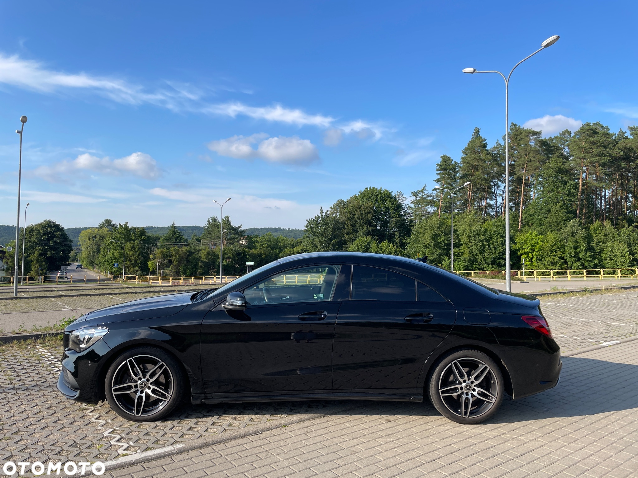 Mercedes-Benz CLA 220 4-Matic AMG Line - 2