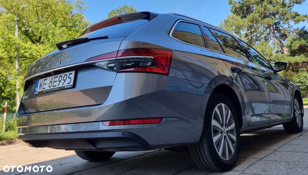 Skoda Superb 2.0 TDI SCR Style DSG - 33