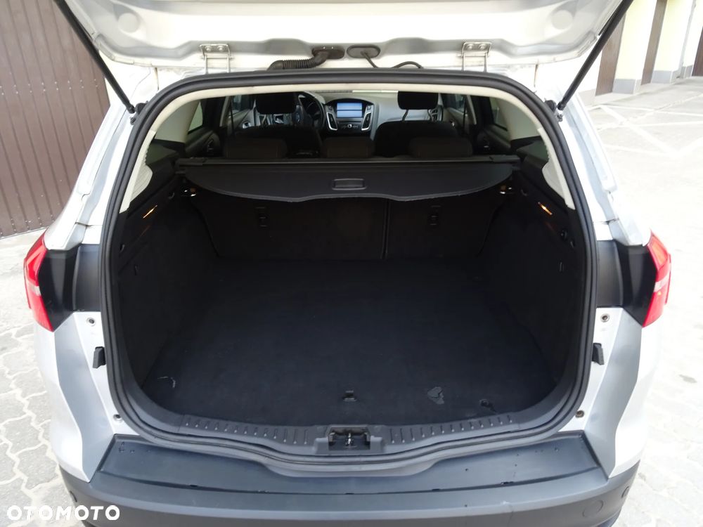 Ford Focus SW 1.6 TDCi DPF SYNC Edition - 10