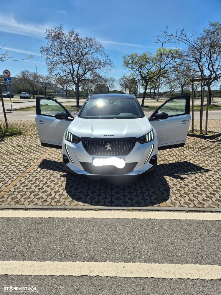 Peugeot 2008 1.2 PureTech GT Line - 1
