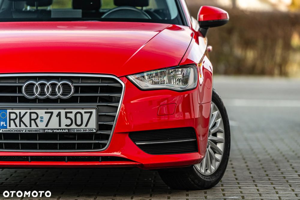 Audi A3 Sportback 1.4 TFSI Ambiente - 11