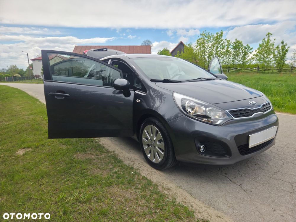 Kia Rio 1.2 L - 26