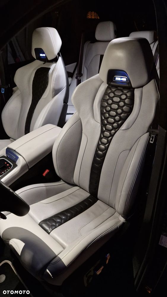 BMW X5 M Competition - 18