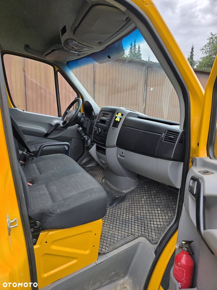Mercedes-Benz Sprinter - 5