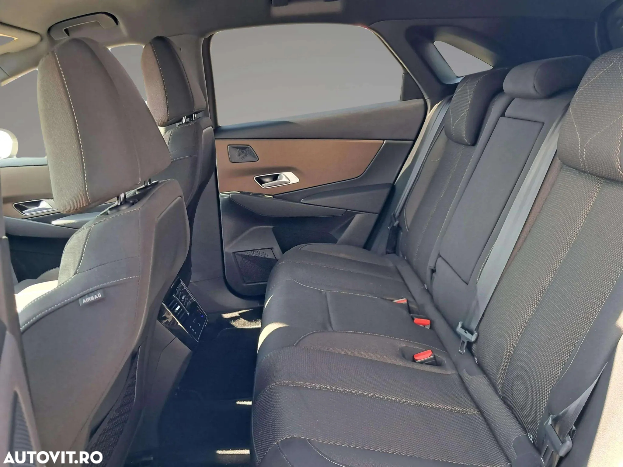 DS Automobiles DS 7 Crossback - 18