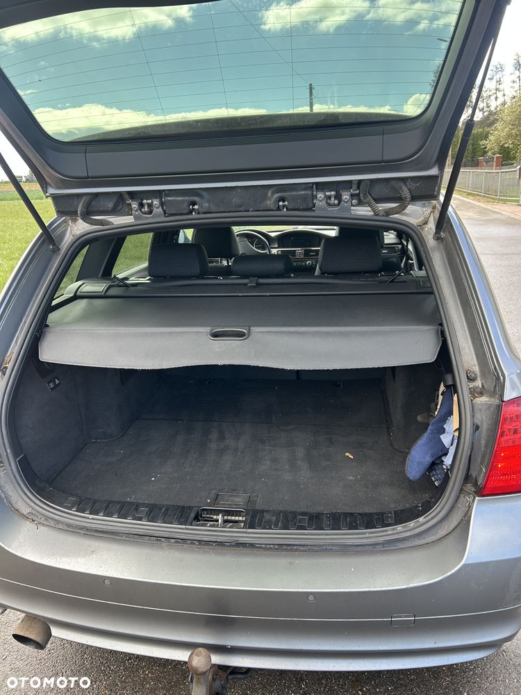 BMW Seria 3 318i - 8
